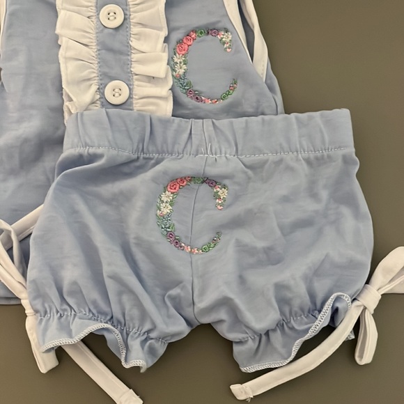 “C” monogrammed matching set - Picture 3 of 4